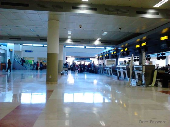 Check-In Counters Bandara Internasional Lombok | Doc: Fazword